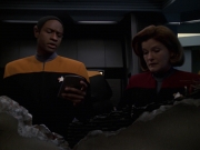 extant_StarTrek_VOY_7x22-NaturalLaw_2403.jpg