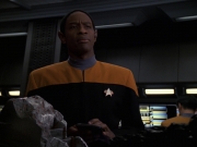 extant_StarTrek_VOY_7x22-NaturalLaw_2428.jpg