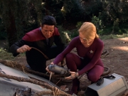extant_StarTrek_VOY_7x22-NaturalLaw_2763.jpg