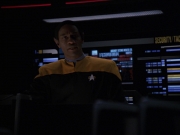 extant_StarTrek_VOY_7x22-NaturalLaw_2827.jpg