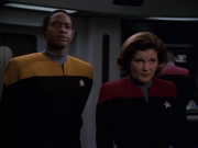 Filename=extant_StarTrek_VOY_7x22-NaturalLaw_3179.jpg
Filesize=102KiB
Dimensions=1200x900
Date added=Jan 16, 2020 extant_StarTrek_VOY_7x22-NaturalLaw_3179.jpg