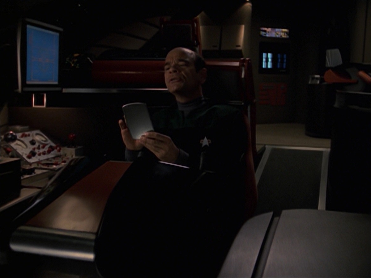 extant_StarTrek_VOY_7x24-RenaissanceMan_0013.jpg