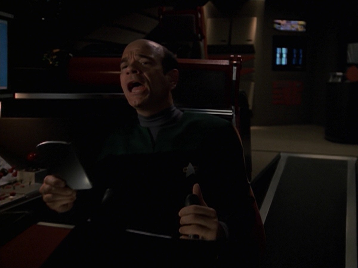 extant_StarTrek_VOY_7x24-RenaissanceMan_0017.jpg