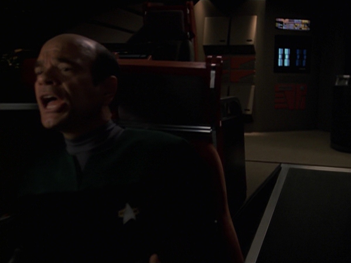 extant_StarTrek_VOY_7x24-RenaissanceMan_0019.jpg