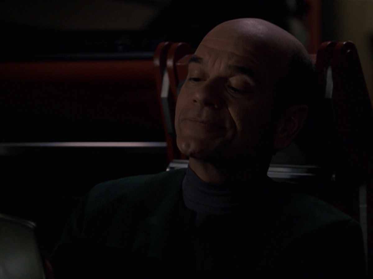 extant_StarTrek_VOY_7x24-RenaissanceMan_0106.jpg