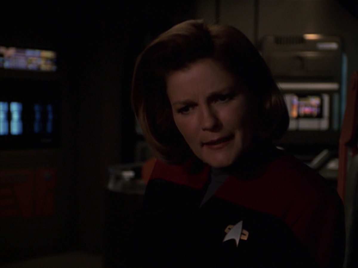 extant_StarTrek_VOY_7x24-RenaissanceMan_0108.jpg