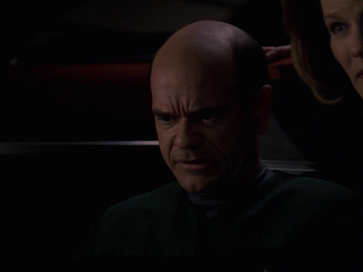 extant_StarTrek_VOY_7x24-RenaissanceMan_0141.jpg