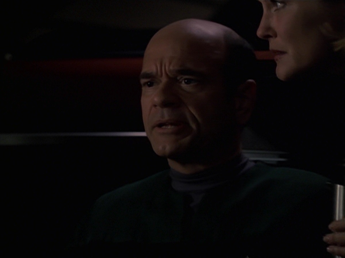 extant_StarTrek_VOY_7x24-RenaissanceMan_0146.jpg