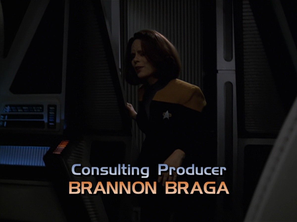 extant_StarTrek_VOY_7x24-RenaissanceMan_0379.jpg