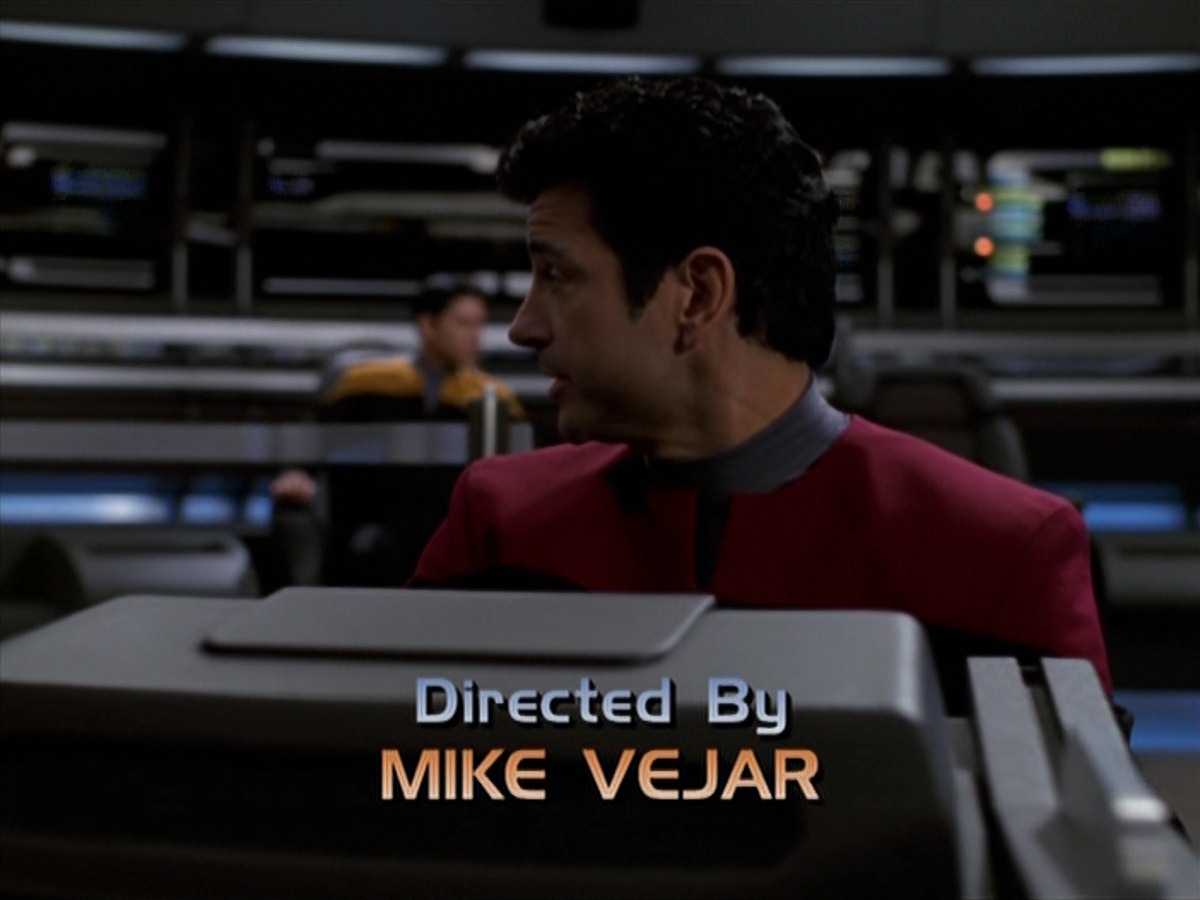 extant_StarTrek_VOY_7x24-RenaissanceMan_0457.jpg