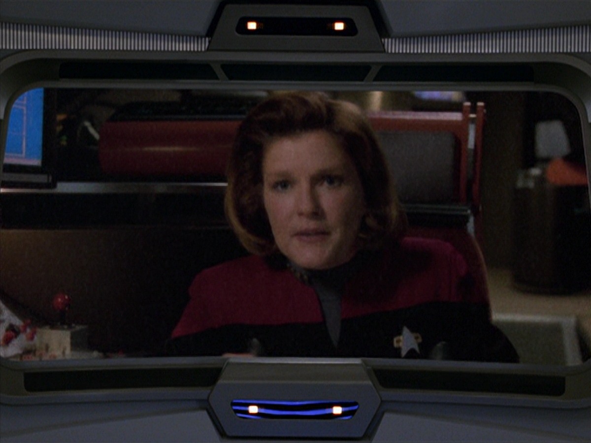 extant_StarTrek_VOY_7x24-RenaissanceMan_0489.jpg