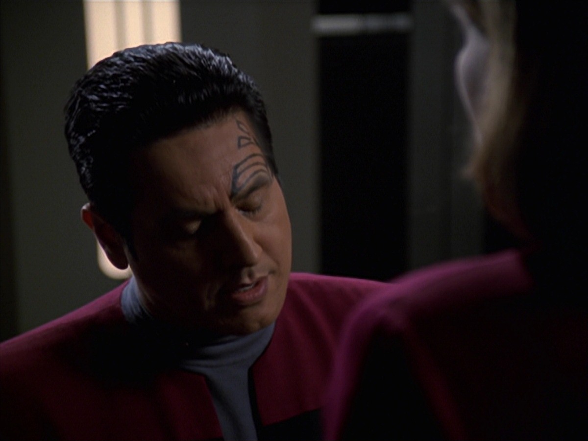 extant_StarTrek_VOY_7x24-RenaissanceMan_0557.jpg