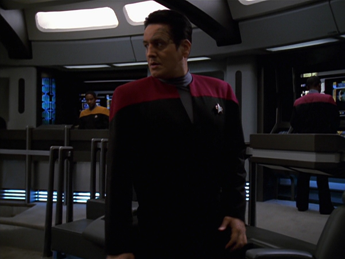 extant_StarTrek_VOY_7x24-RenaissanceMan_0766.jpg