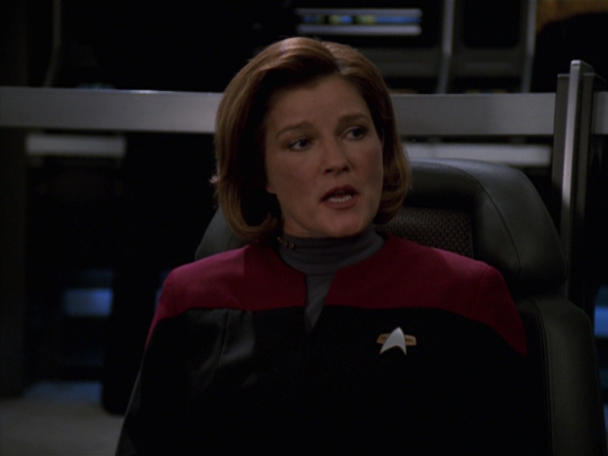 extant_StarTrek_VOY_7x24-RenaissanceMan_0778.jpg