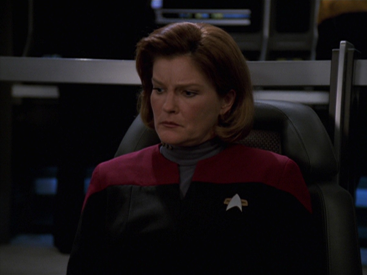 extant_StarTrek_VOY_7x24-RenaissanceMan_0791.jpg
