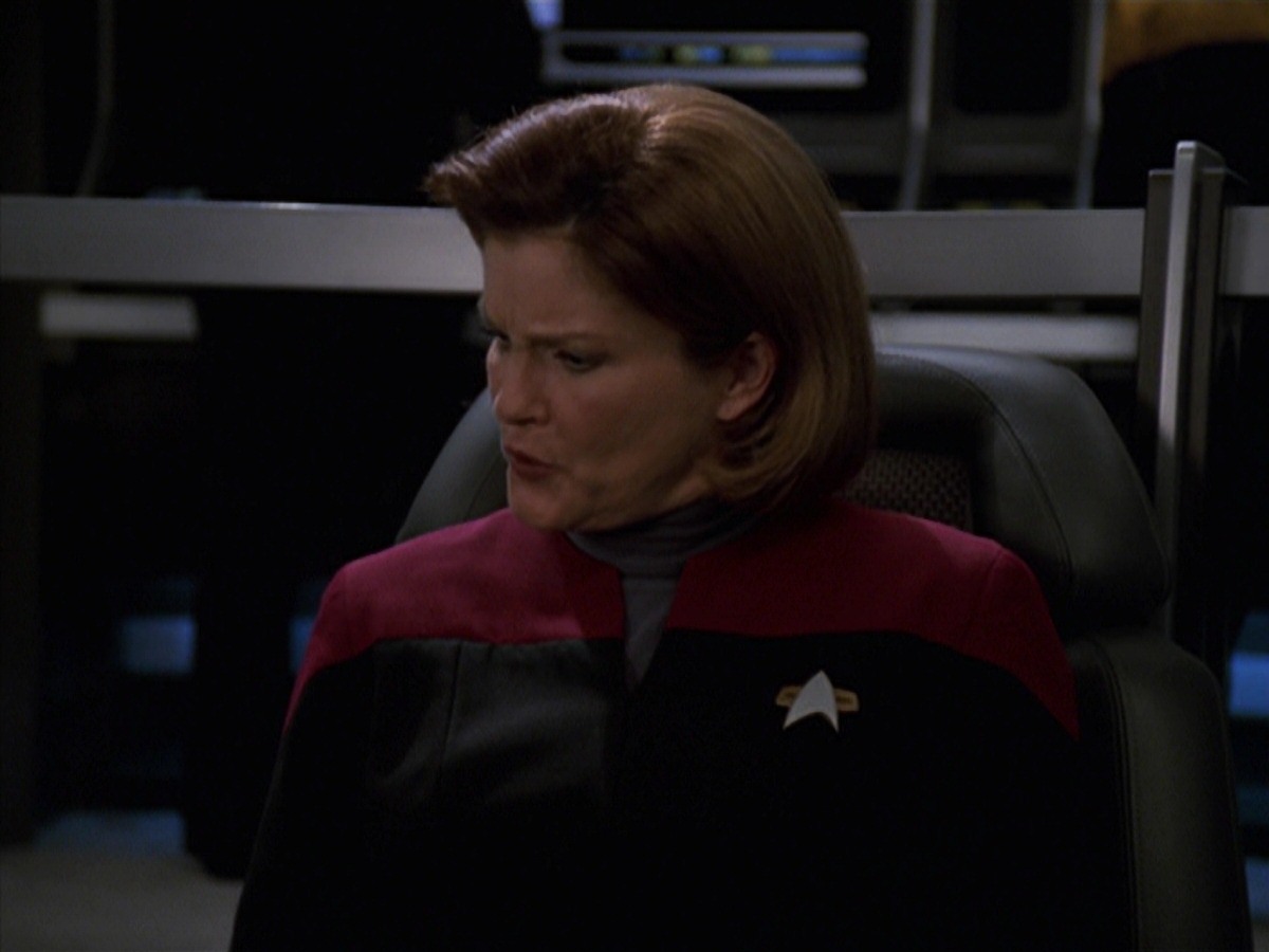 extant_StarTrek_VOY_7x24-RenaissanceMan_0793.jpg