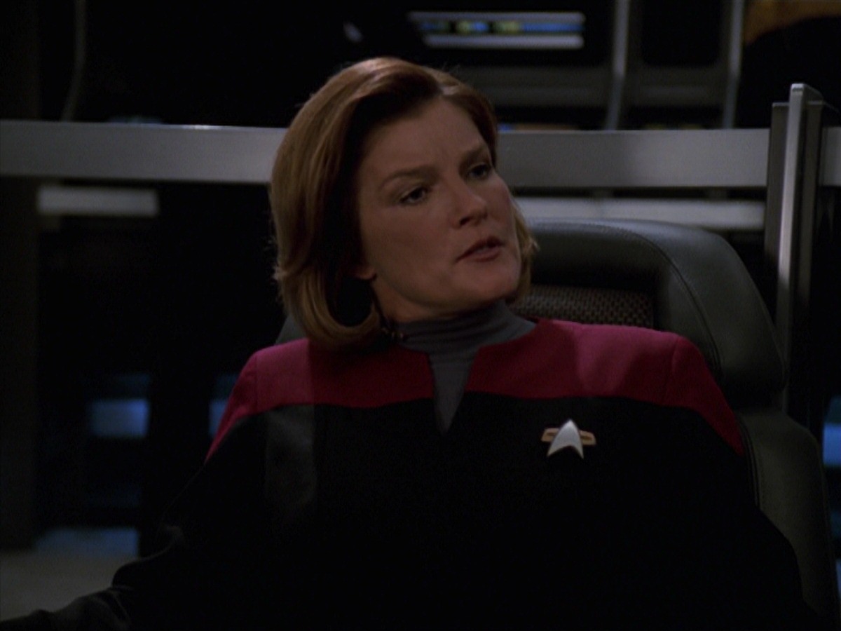 extant_StarTrek_VOY_7x24-RenaissanceMan_0801.jpg
