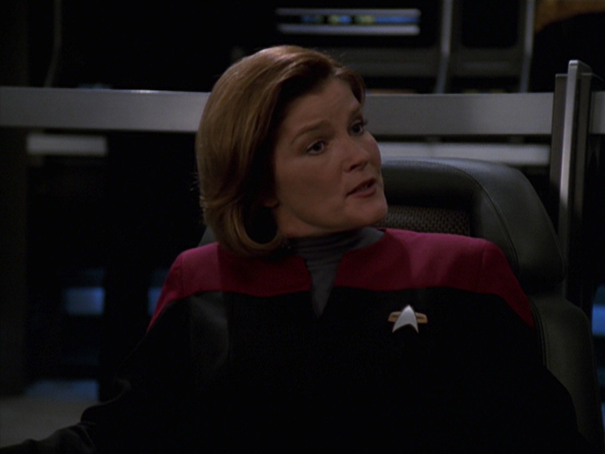 extant_StarTrek_VOY_7x24-RenaissanceMan_0803.jpg