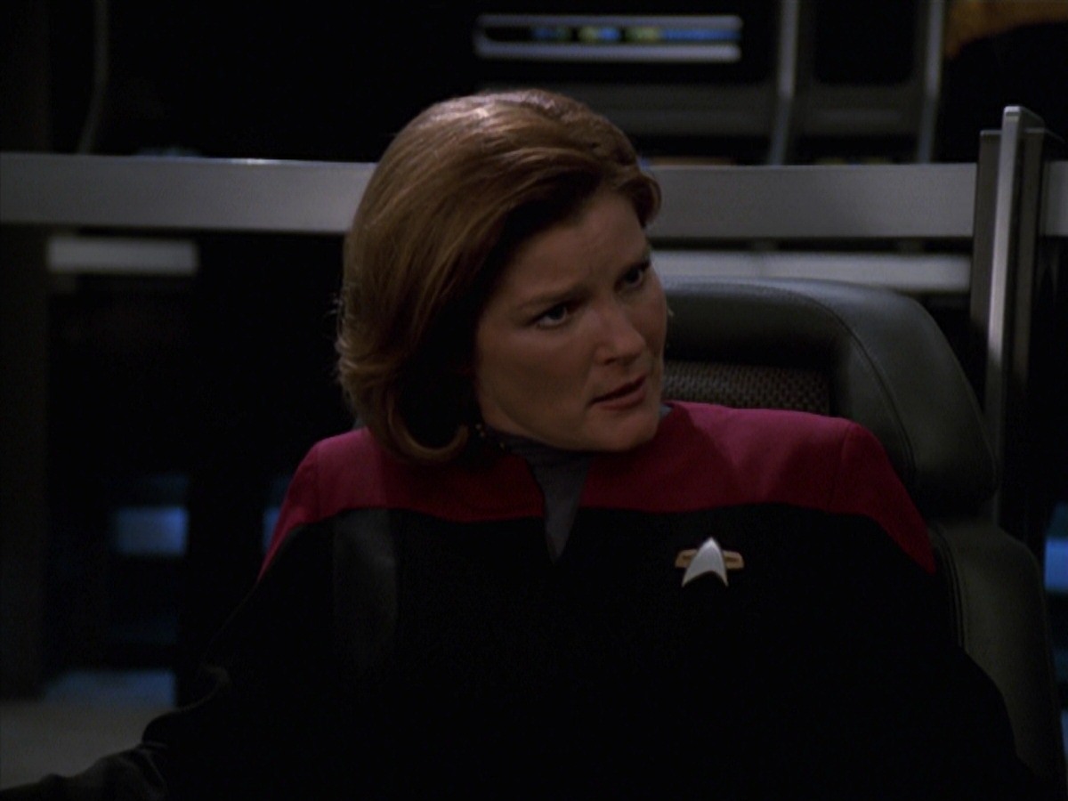 extant_StarTrek_VOY_7x24-RenaissanceMan_0805.jpg