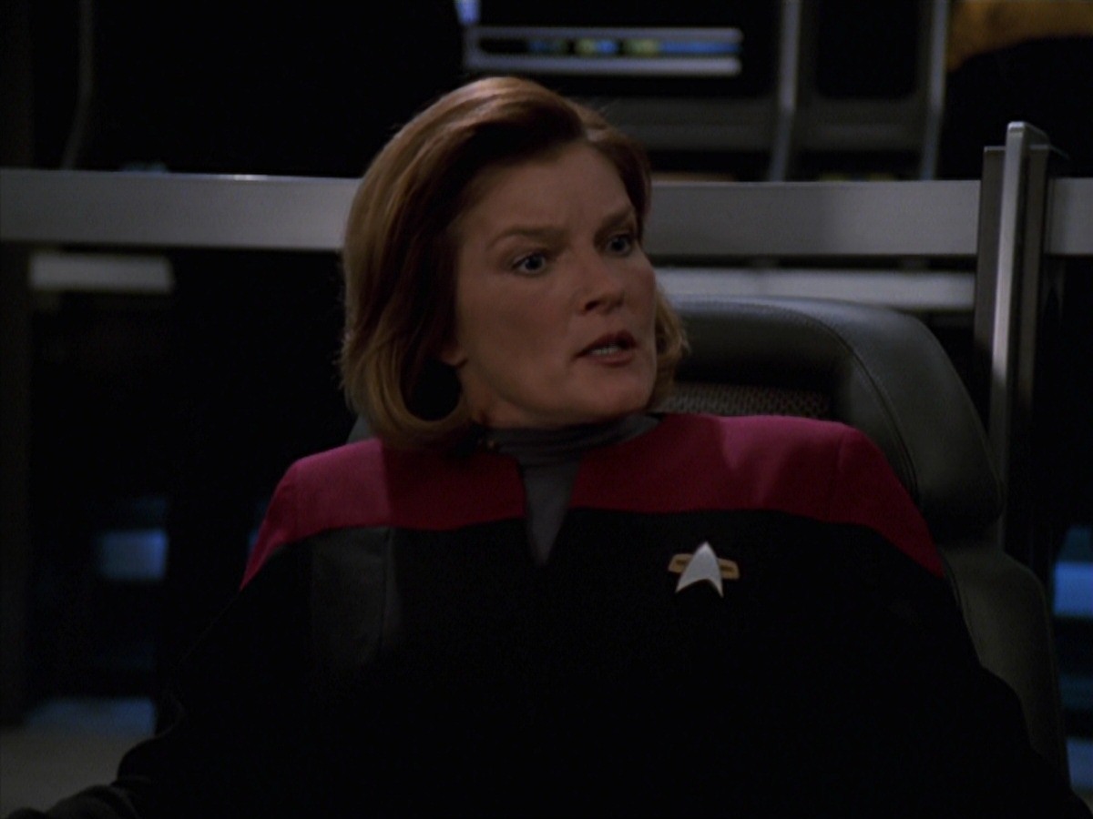 extant_StarTrek_VOY_7x24-RenaissanceMan_0817.jpg