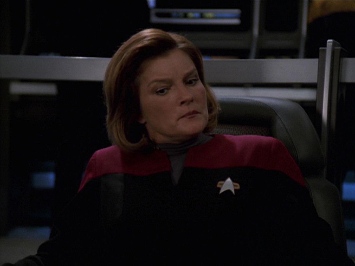 extant_StarTrek_VOY_7x24-RenaissanceMan_0818.jpg
