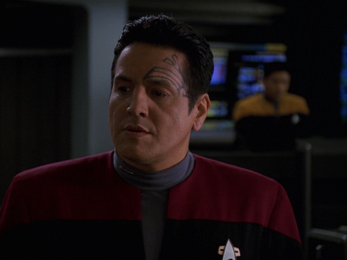 extant_StarTrek_VOY_7x24-RenaissanceMan_0832.jpg