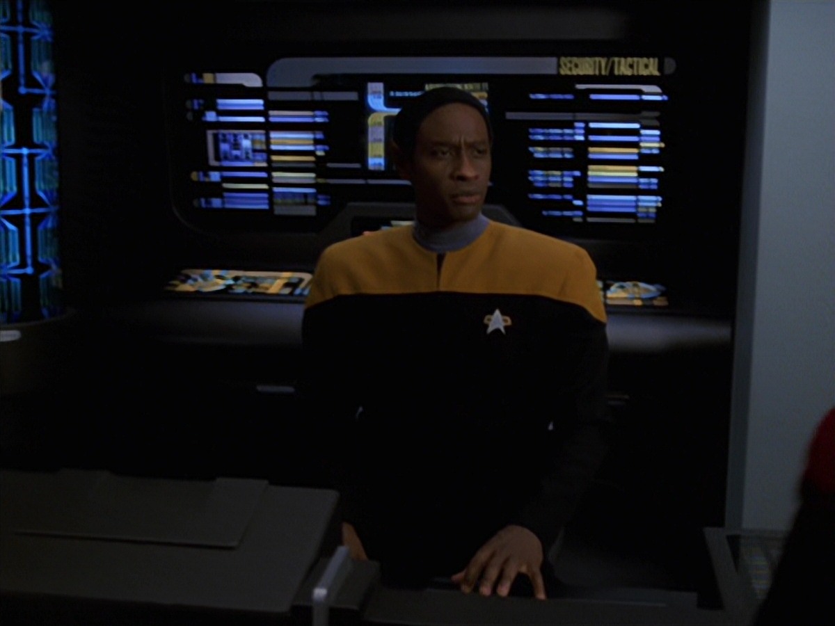 extant_StarTrek_VOY_7x24-RenaissanceMan_0836.jpg
