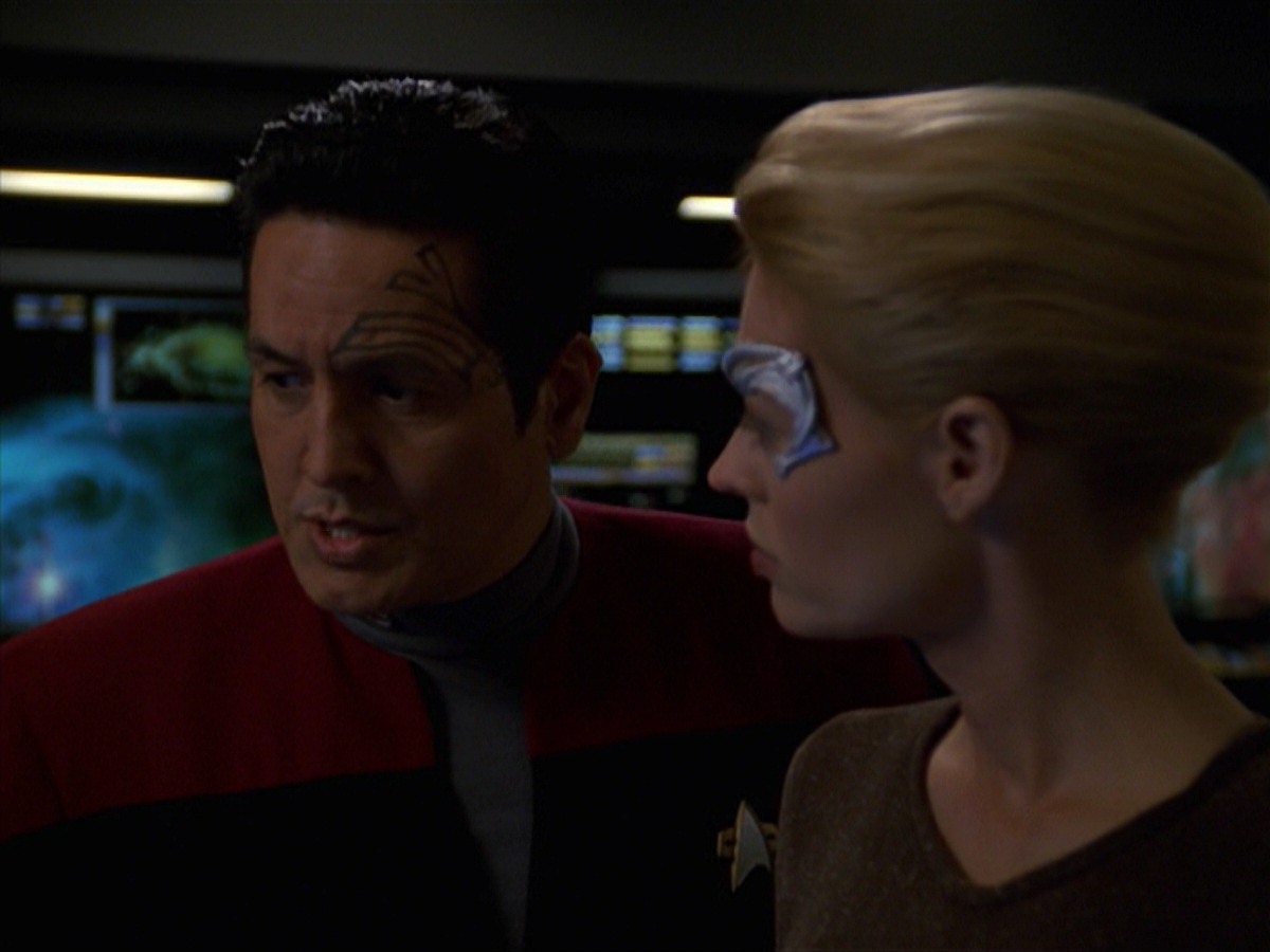 extant_StarTrek_VOY_7x24-RenaissanceMan_0988.jpg