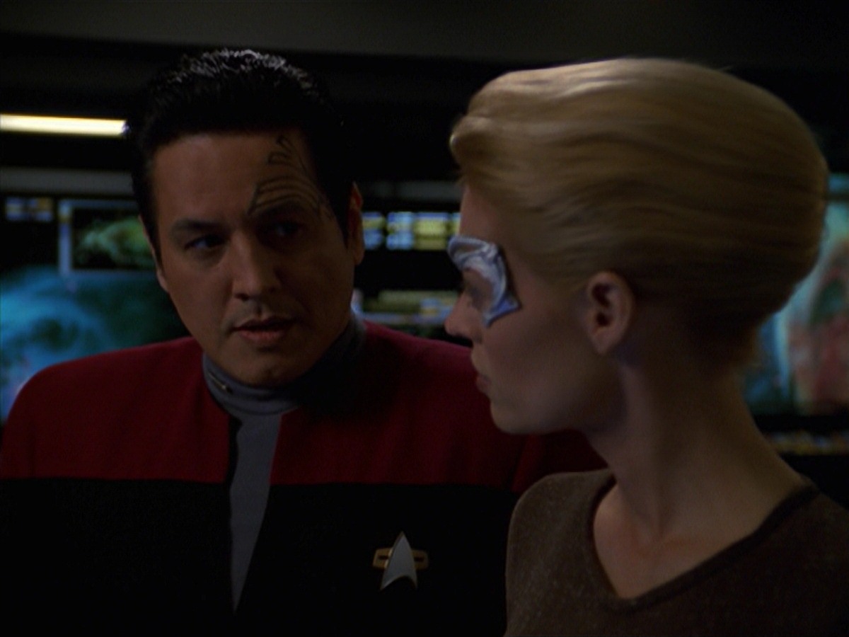 extant_StarTrek_VOY_7x24-RenaissanceMan_1033.jpg