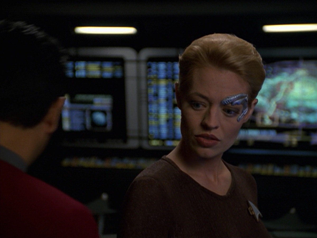 extant_StarTrek_VOY_7x24-RenaissanceMan_1039.jpg