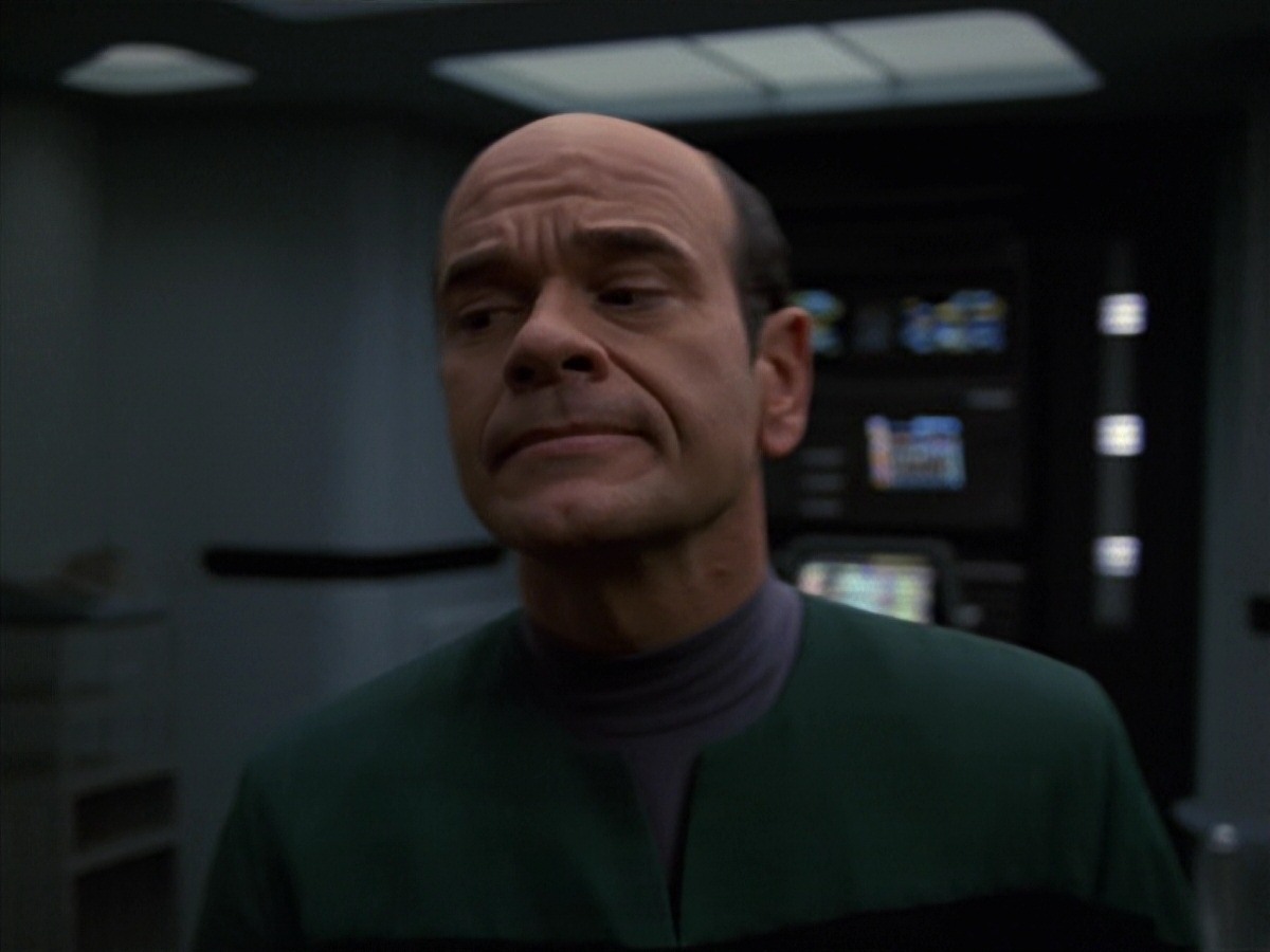 extant_StarTrek_VOY_7x24-RenaissanceMan_1071.jpg