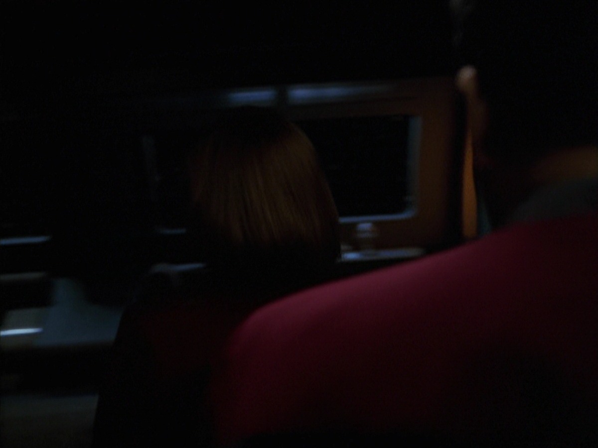 extant_StarTrek_VOY_7x24-RenaissanceMan_1096.jpg