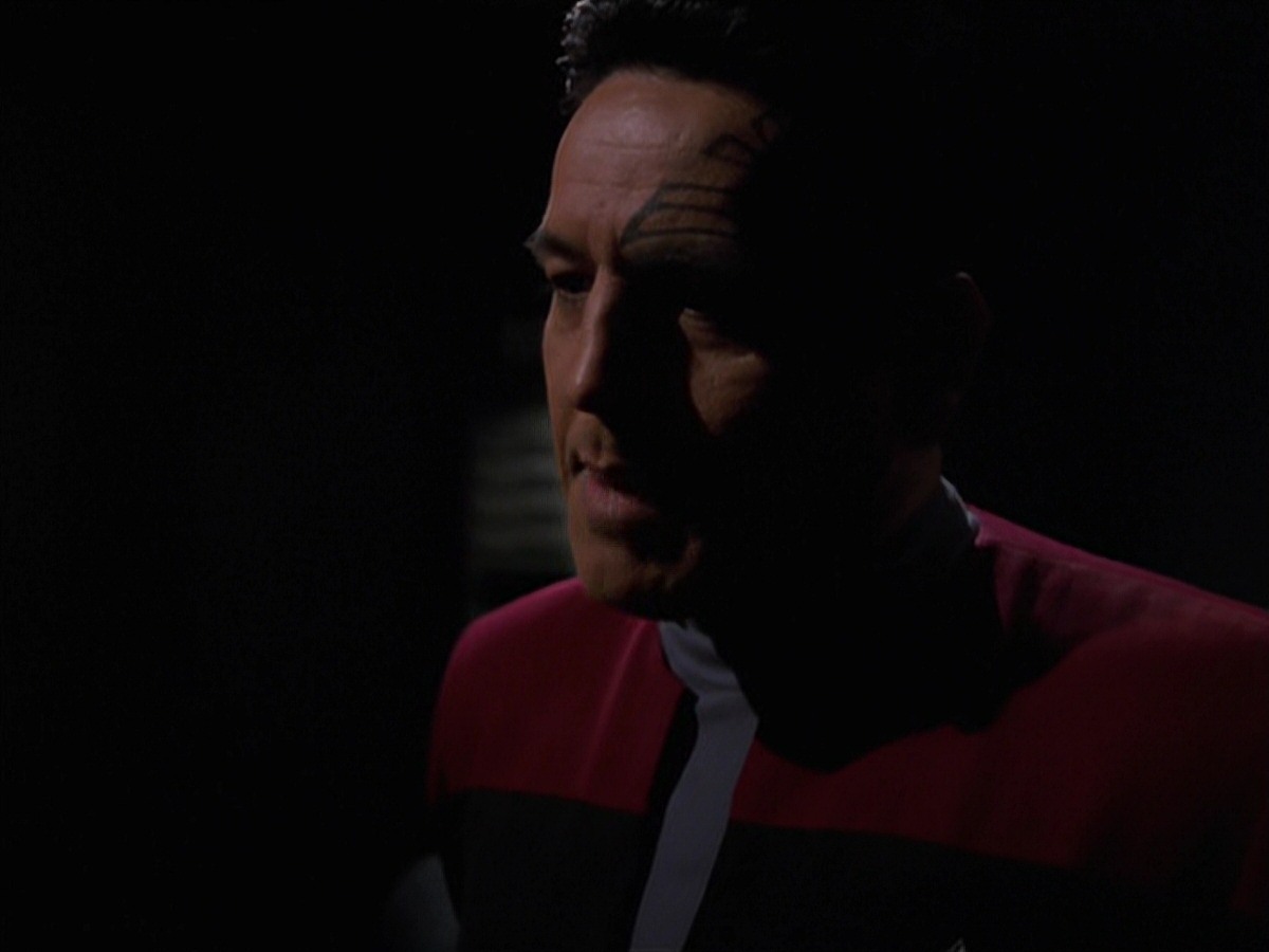 extant_StarTrek_VOY_7x24-RenaissanceMan_1111.jpg