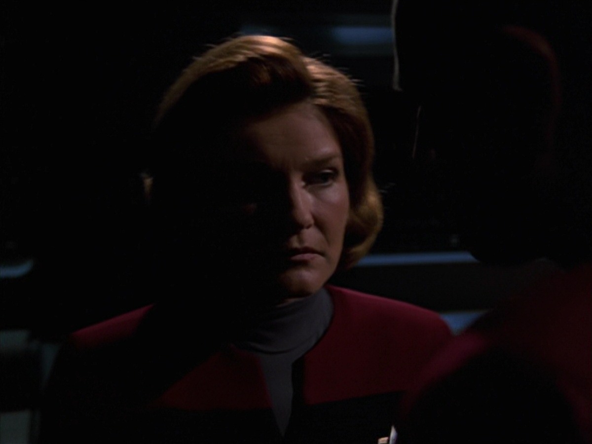 extant_StarTrek_VOY_7x24-RenaissanceMan_1124.jpg
