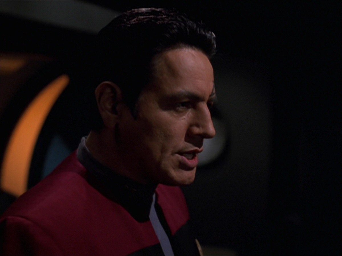 extant_StarTrek_VOY_7x24-RenaissanceMan_1170.jpg