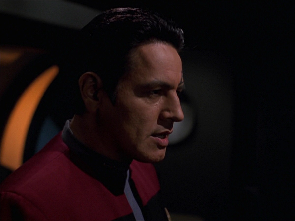 extant_StarTrek_VOY_7x24-RenaissanceMan_1171.jpg