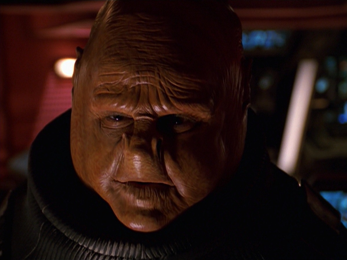 extant_StarTrek_VOY_7x24-RenaissanceMan_1326.jpg