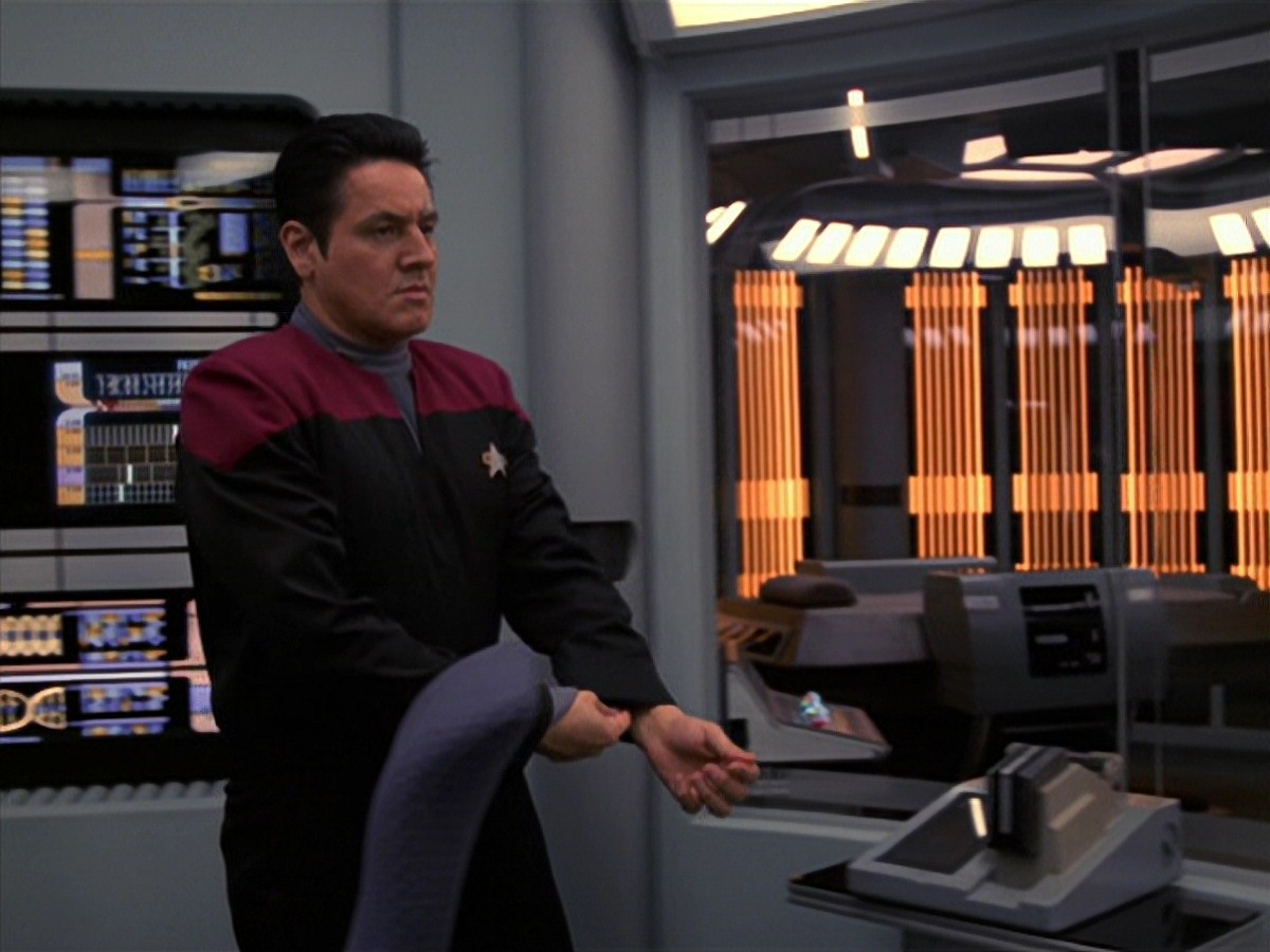 extant_StarTrek_VOY_7x24-RenaissanceMan_1434.jpg