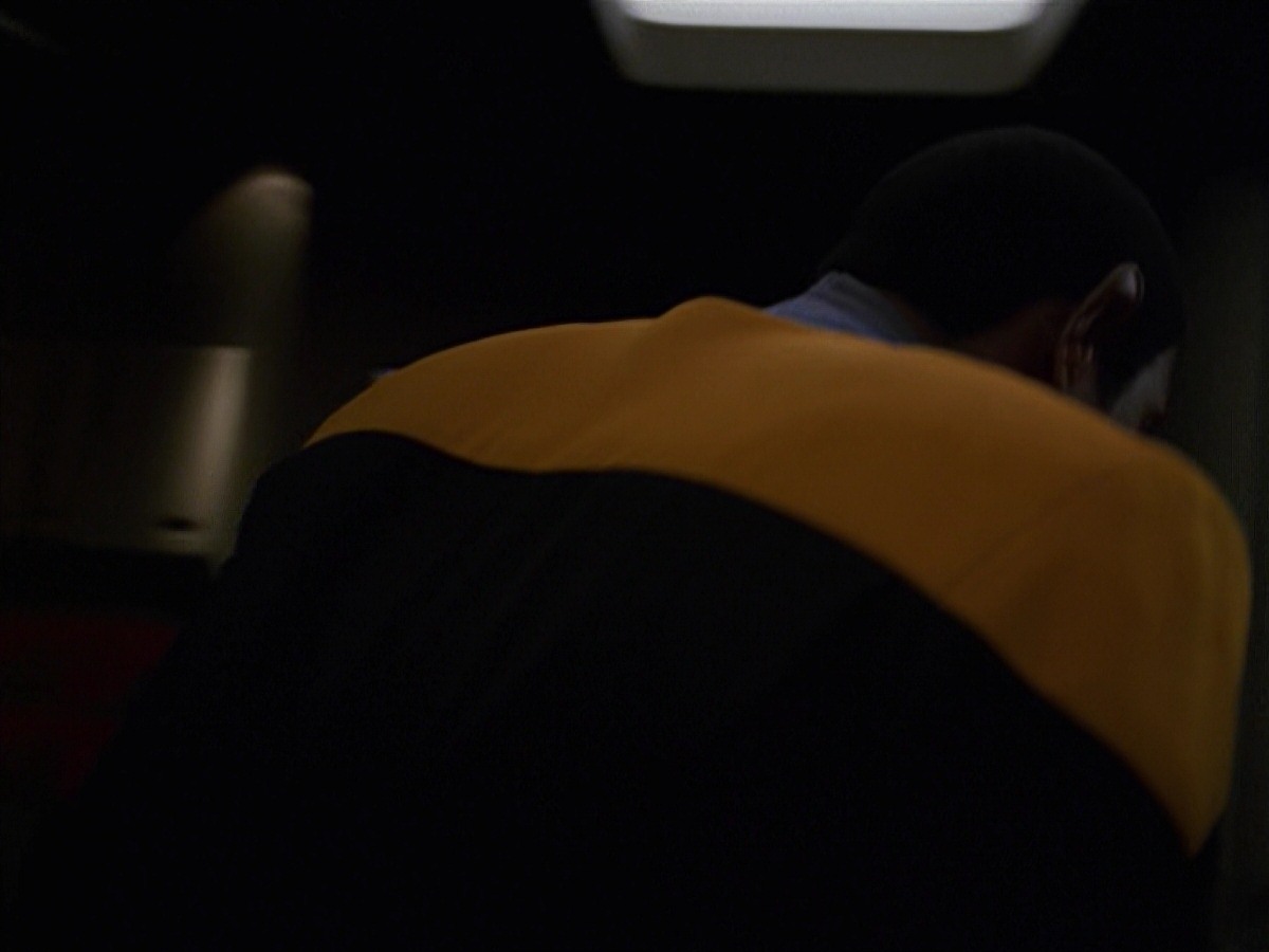extant_StarTrek_VOY_7x24-RenaissanceMan_1459.jpg