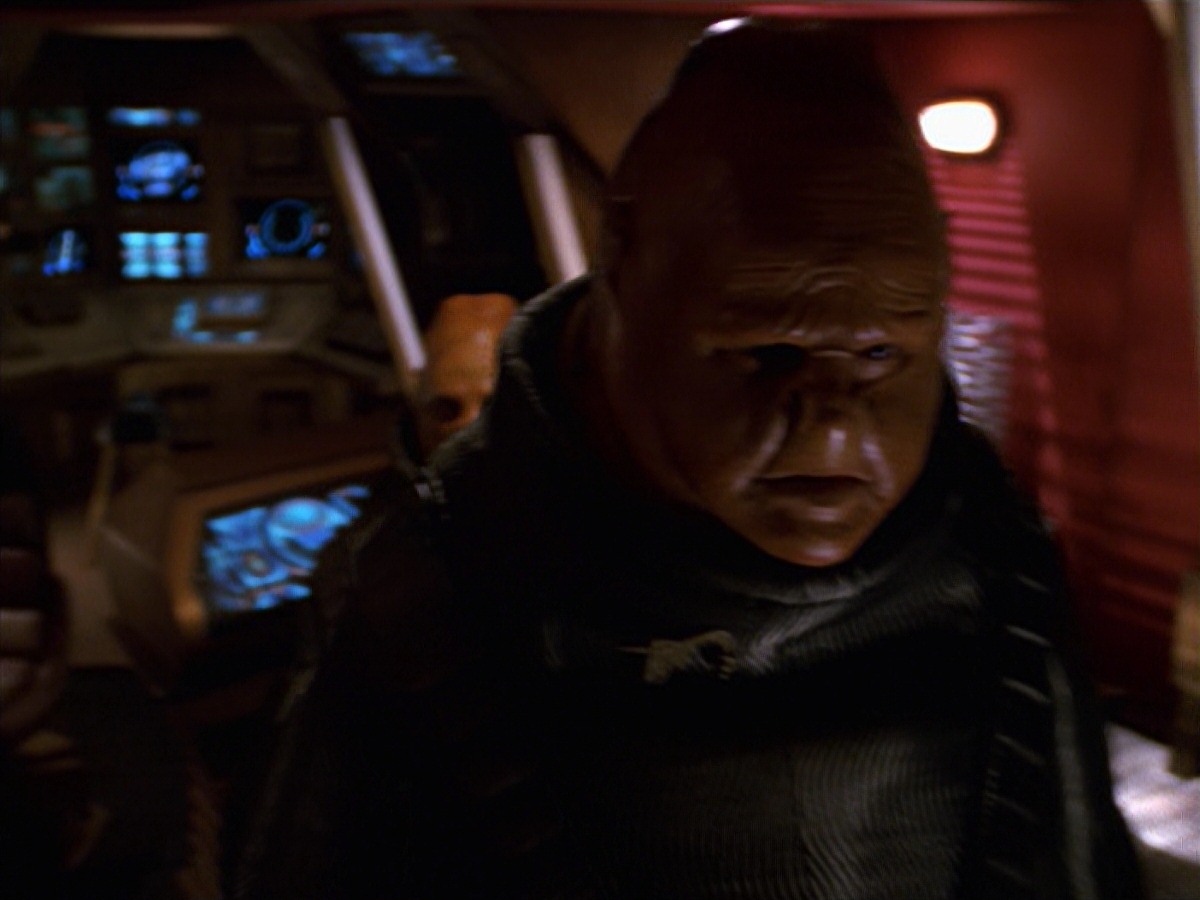 extant_StarTrek_VOY_7x24-RenaissanceMan_1472.jpg