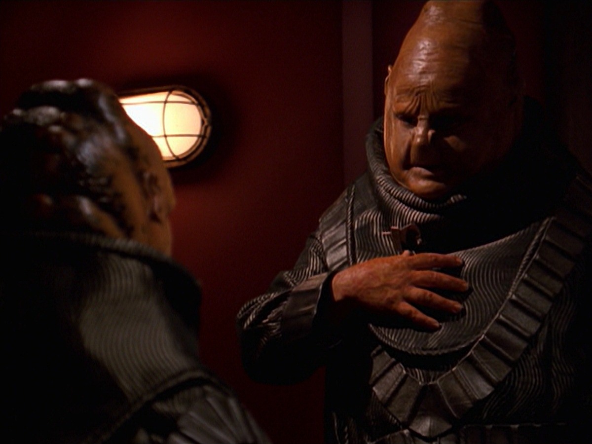 extant_StarTrek_VOY_7x24-RenaissanceMan_1493.jpg