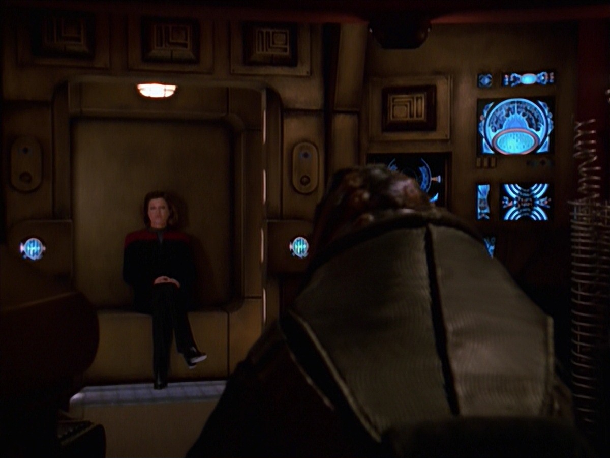 extant_StarTrek_VOY_7x24-RenaissanceMan_1504.jpg