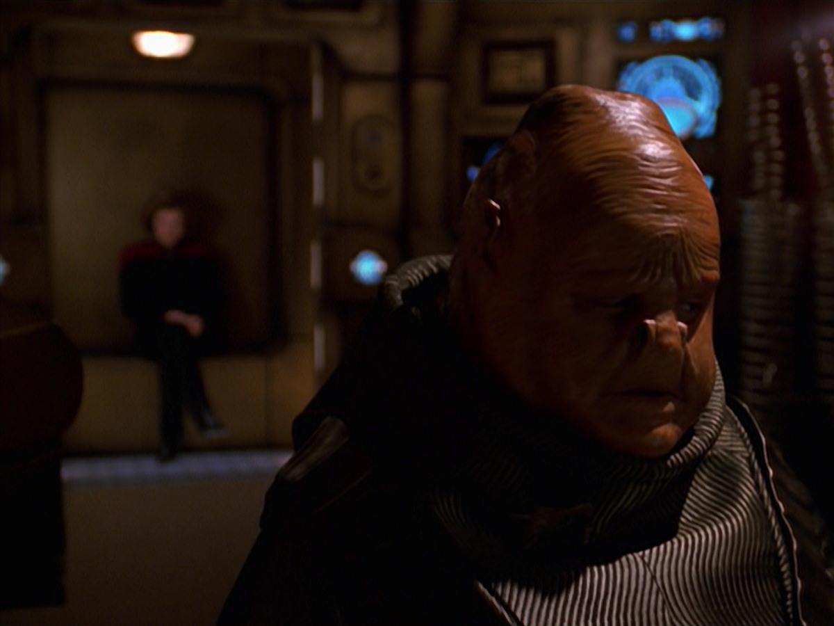 extant_StarTrek_VOY_7x24-RenaissanceMan_1512.jpg