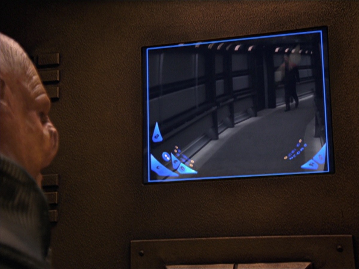 extant_StarTrek_VOY_7x24-RenaissanceMan_1527.jpg