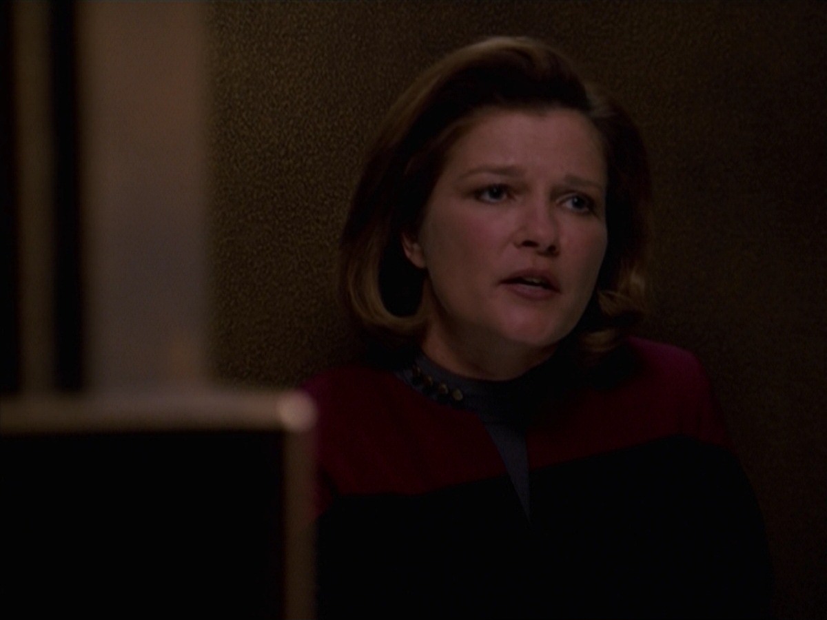 extant_StarTrek_VOY_7x24-RenaissanceMan_1544.jpg
