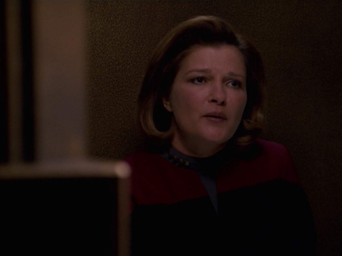 extant_StarTrek_VOY_7x24-RenaissanceMan_1546.jpg