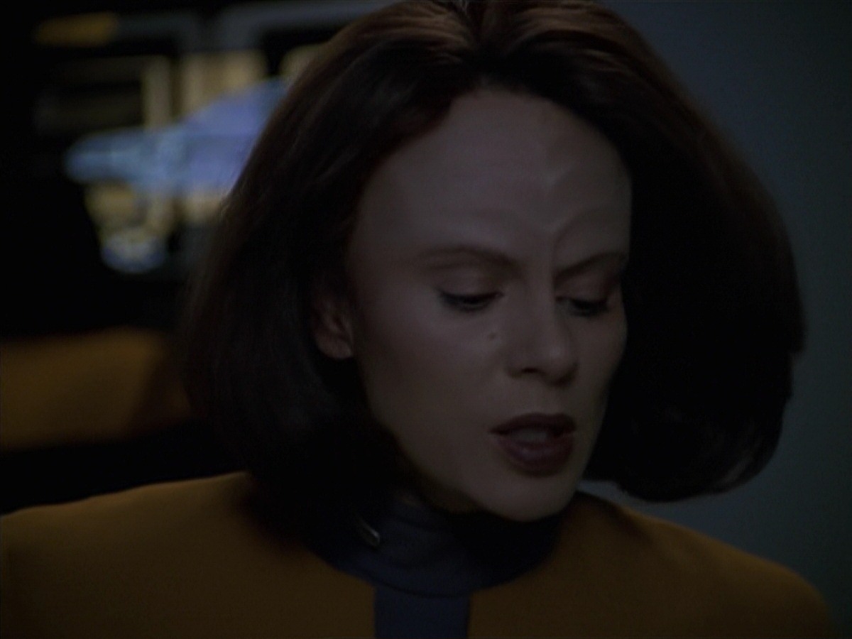 extant_StarTrek_VOY_7x24-RenaissanceMan_1637.jpg