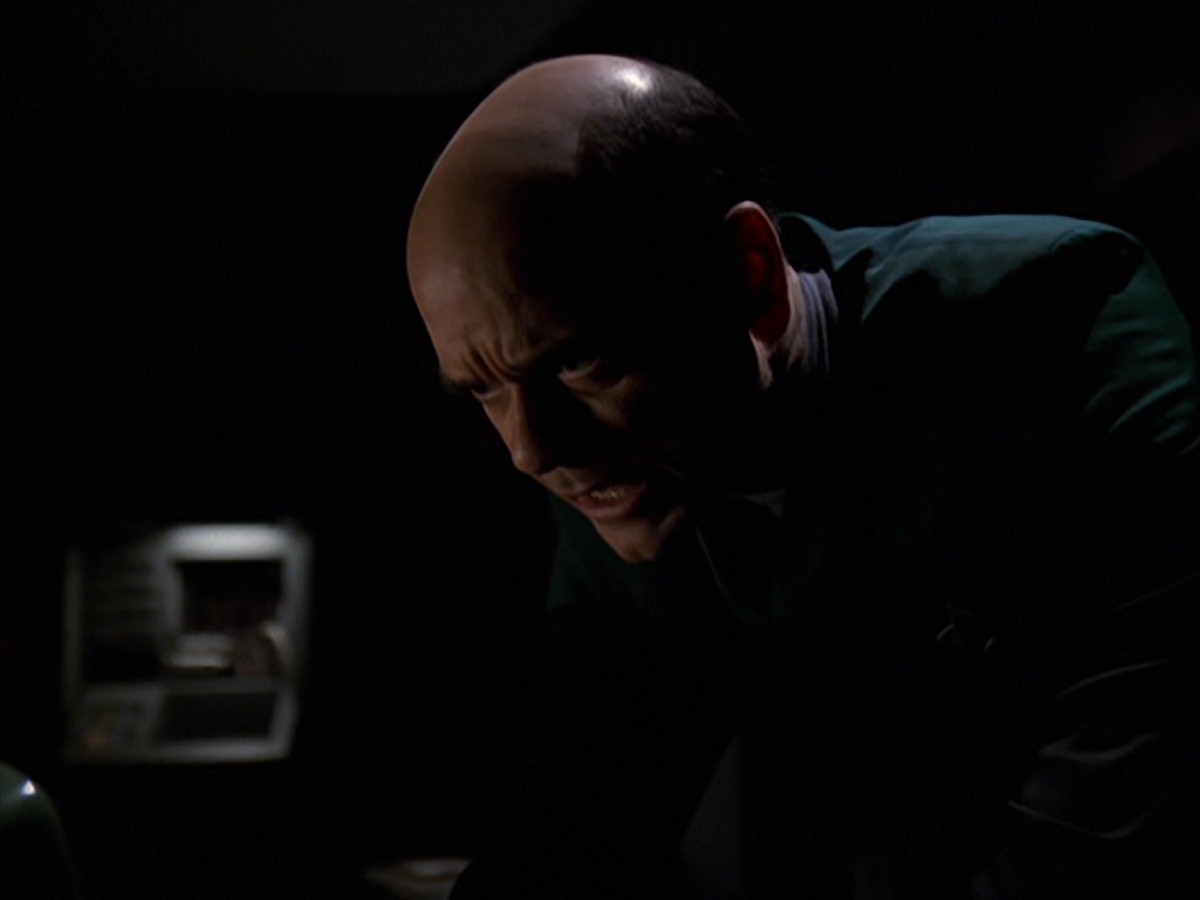 extant_StarTrek_VOY_7x24-RenaissanceMan_1657.jpg