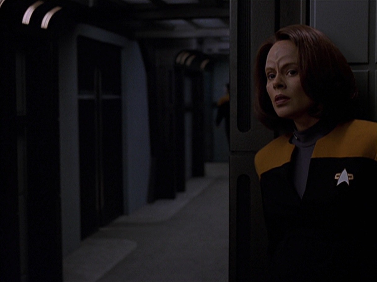 extant_StarTrek_VOY_7x24-RenaissanceMan_1705.jpg