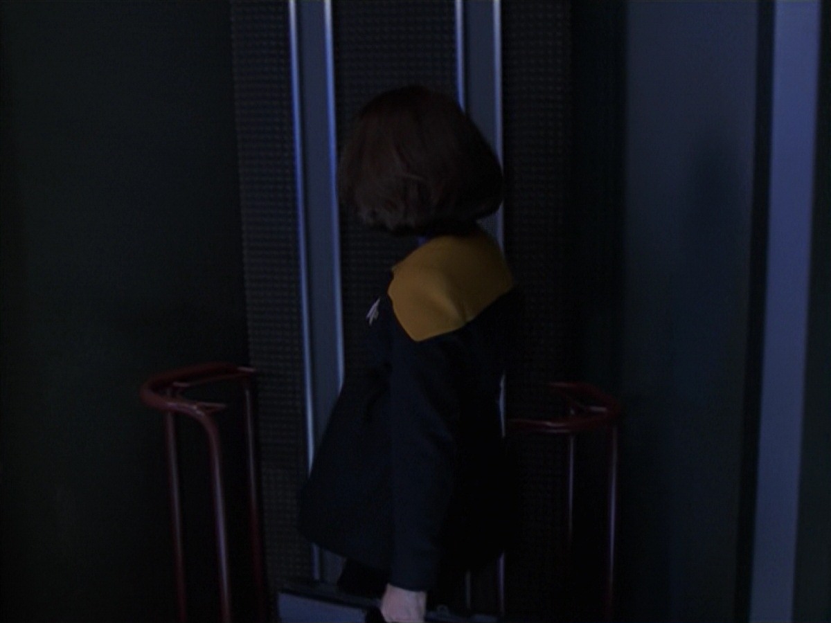 extant_StarTrek_VOY_7x24-RenaissanceMan_1754.jpg